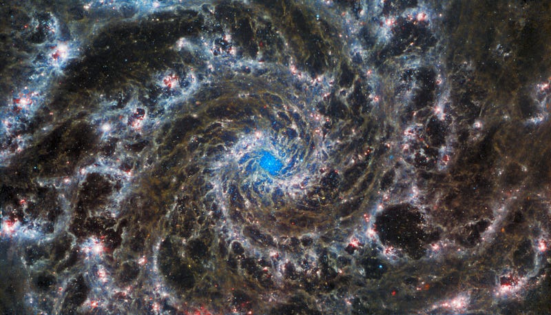 Spiral structure of the Phantom Galaxy