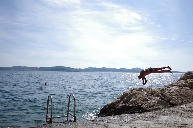 The King diving into the Adriatic Sea